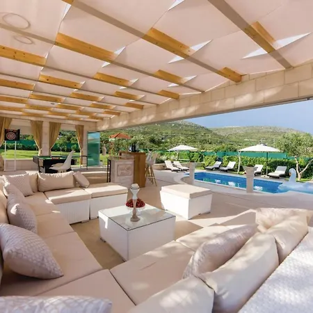 Holiday home Luxury Malo - Trogir