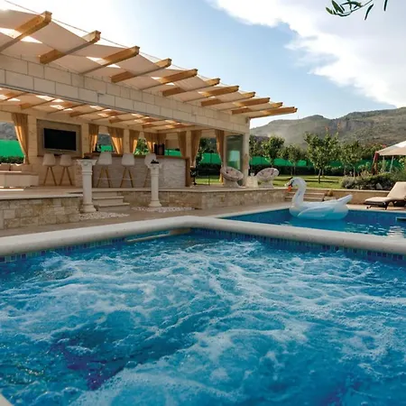 Holiday home Luxury Malo - Trogir