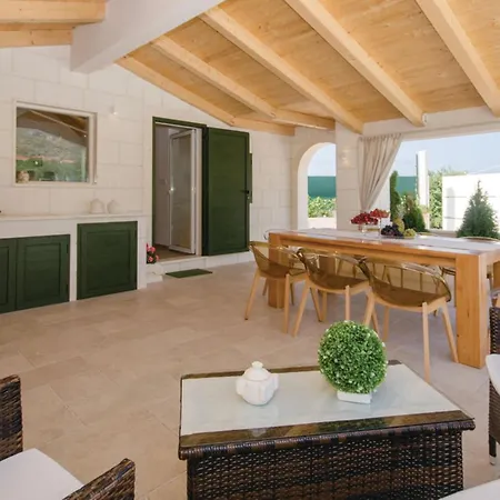Holiday home Luxury Malo -